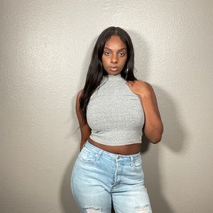 Knitted high neck halter